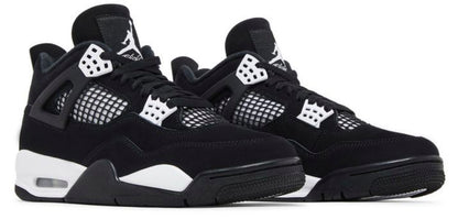 Air Jordan 4 Retro 'White Thunder'